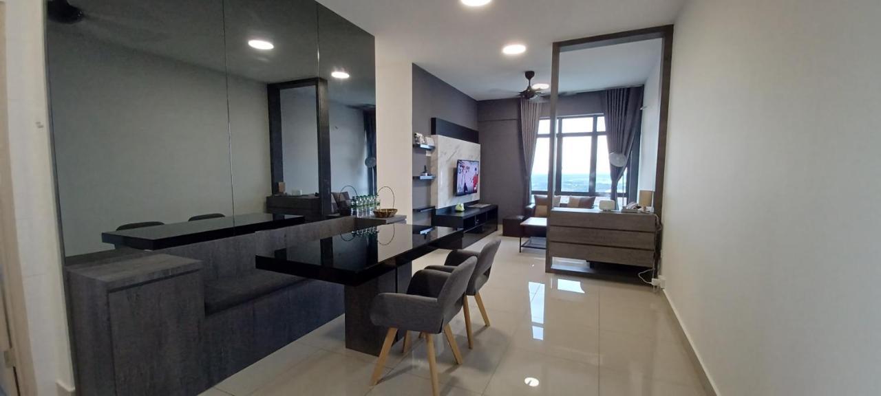 Modern Lifestyle Arc Austin Hills Apartment Johor Bahru Ngoại thất bức ảnh
