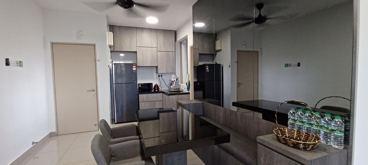 Modern Lifestyle Arc Austin Hills Apartment Johor Bahru Ngoại thất bức ảnh